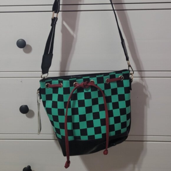 Demon Slayer: Kimetsu No Yaiba Tanjiro Bucket Bag | Hot Topic Limited Edition - Picture 1 of 7